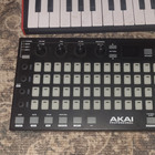 Akai Professional Fire Midi Pad Controller W  Rotary Encoders  Display  Usb
