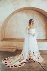 White Princess Wedding Dresses Embroidered Floral Tulle Off Shoulder Bridal Gown