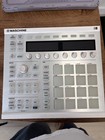 Native Instruments Maschine Mk2     Limited White Edition     Pad Controller 