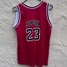 Jersey Vintage Chicago Bulls Michael Jordan  23 1990s Champion Size Yxl