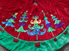 Vtg 60  Quilted Christmas Tree Skirt Lined Large Plush Thick Velvet Colorful Wow