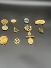 Lot Of 10 Vintage Avon President s Club Avon  Pins  Gold Tone And 1 Silver Tone