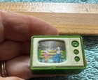 Vtg Wiggle Tv Pencil Sharpener Kissing Couple Green Pony Tailed Female