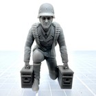 World War 2 German Ammo Bearer Kneeling Toy Soldier Military Resin 1 32 Figure