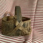 Vintage Hand Made White Oak Splint Primitive  Buttocks Egg Basket Small