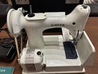 Vintage Singer White Featherweight 221k Sewing Machine   Case