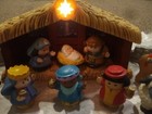 2002 Fisher Price Little People Deluxe Christmas Nativity Set Lights Up Musical