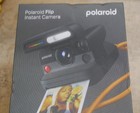 Polaroid Flip Instant Camera Bundle   8 Instant Photos - Exp 04 15 2027 - New  