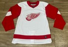 Authentic Adidas Nhl Jersey Size 46 Detroit Red Wings Climalite  Ip9799