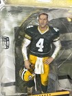 Mcfarlane s Nfl Series 12 Brett Favre  4 Green Bay Packers 2005 Football Figure