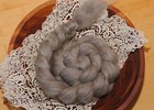 Blue Face Leicester Undyed Natural Oatmeal Gray Bfl Combed Top Wool Roving 4 Oz