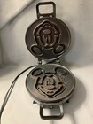Vitantonio Mickey s Waffler Vtg 1991 Disney Mickey Mouse Waffle Maker Baker 950