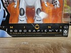 Robosapien V2 Mini Electronic 9  Robot Figure 2005 Wowwee New