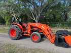 Kubota L4701 Tractor Loader - 4x4 - Includes Grapple 