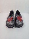 Klogs Mora Women s Punk Rock Heart Star 8 M Clog Slip On Shoes Slip Resistant 