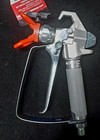 New Graco Sg2 Spray Gun 243011 tru515 Tip never Used  Original Package Damaged  