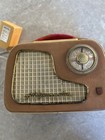 A Vintage Phillips Transistor Radio Working