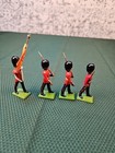 Lot Of 4 Vtg Britains Ltd Lead Soldiers  4