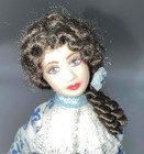 Miniature Dollhouse 1 12 Porcelain Victorian Lady Woman W hat   Umbrella-lw7b