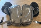Xenith Flyte Youth Skill Position Football Shoulder Pads Size Medium 13-14   