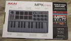 Akai Professional Mpk Mk3 Mini 25-key Midi usb Controller Special Edition Grey