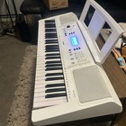 Yamaha Ez-300 Portable Keyboard