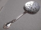 Lovely Gorham Chantilly Pattern Sterling Silver 7 5 8  Pierced Tomato Server