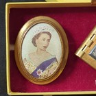 Vtg Queen Elizabeth Ii 1953 Coronation Photos Book Brass Tone Brooch Pin