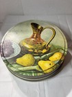 Vintage 12    Round Carver Fruit Cake Tin