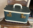 Vtg Green Train Case With Mirror Cosmetic Luggage With Locks   Key 1940-50s