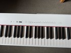 Yamaha P-225wh 88 Key Digital Piano - With Original Box   Accessories  no Stand 