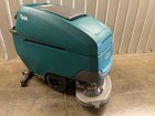 Tennant T600e 32  Disk Floor Scrubber