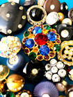 Vintage Buttons With Rhinestones -lots Of Bling
