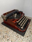 Underwood Typewriter Standard Portable Four Bank Dark Brown Wood Grain 1927 read