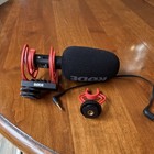 Rode Videomic Go Ii Shotgun On-camera Mic 3 5mm Hot cold Shoe Black red