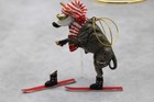   read   Breyer Lot Of 4 Pbr Bull Ornaments