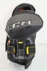 Ccm Tacks Asv Ice Hockey Shoulder Pads Senior Size Small   1010-6050 