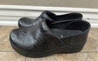 Dansko Women   s Clogs Nursing Professional Shoes Black Tooled Leather Eu 39 Us 8