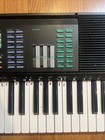 Yamaha Psr 32 Electric Keyboard - 61 Full Size Piano With Stand   Power Supply