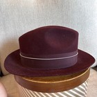Vintage Men   s Untouchable Plum Colored 100  Wool Fedora Capas Designs Sz M