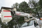 2007 Ford F750 Xl Bucket Truck Local Pick Up Only