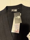 New Era New York Yankees Men   s Large V-neck Button Front Cardigan Sweater Black