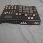Akai Mpd32 Usb midi Pad Controller 16 Unweighted Keys  Multiple Input output