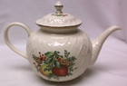 Lenox Williamsburg Carved Boxwood   Pine Teapot
