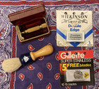 Vintage 40s Gillette Gold Aristocrat De Tto Safety Razor  case  brush  20 Blades