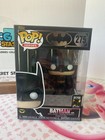 Funko Batman  275 Batman  1989  W  Batarang Box Damage   Protector