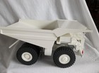 Nib Conrad  2724 White Liebherr Kl2450 Mining Truck 1 50 Scale New In Box