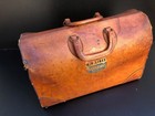 Vintage Leather Gladstone Doctor Medical Bag Physician Satchel Travel Case Unite