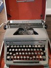 Vintage 1950s Royal Quiet De Luxe Portable Typewriter With Case Working