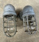 One Crouse-hinds 100 Watt Explosion Proof Wall Sconce Porch Vtg Industrial Light